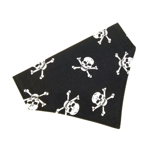 Black and white skulls slip on dog bandana