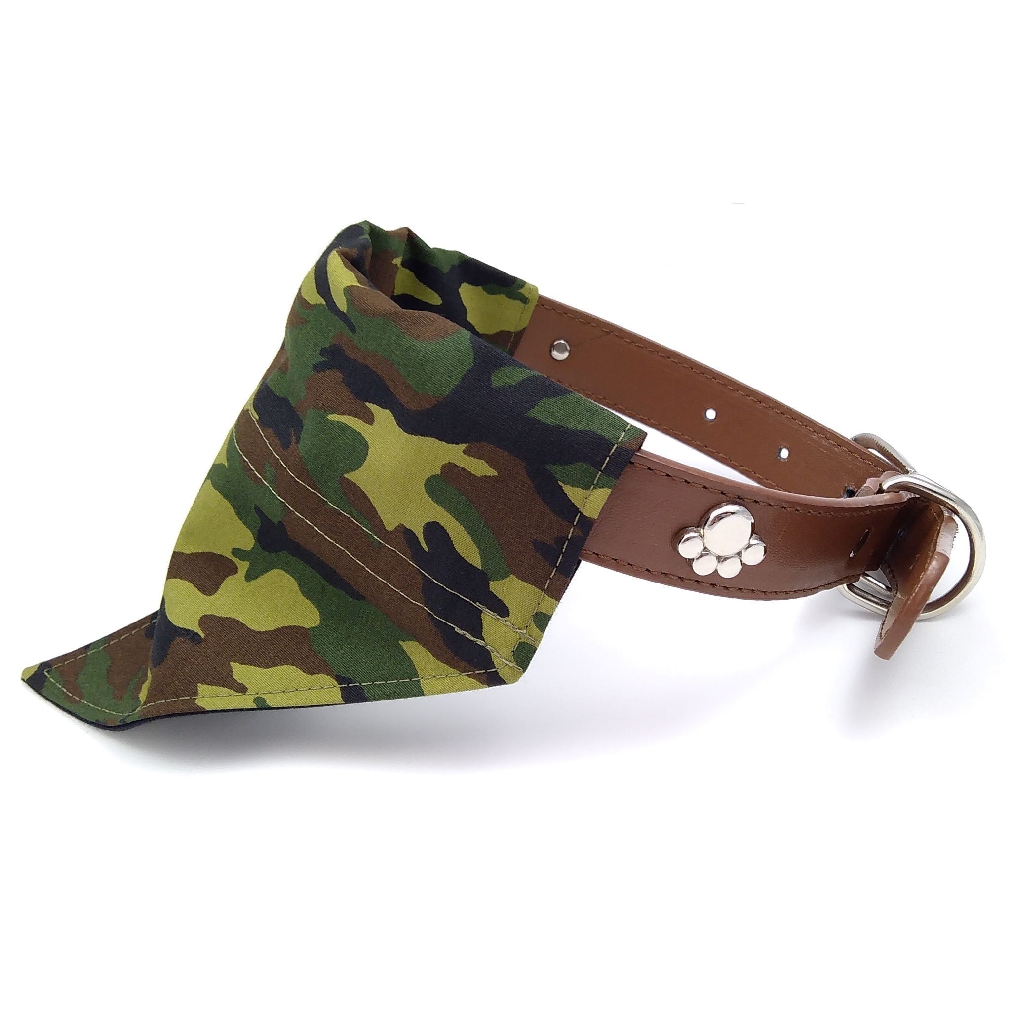 Camouflage dog neckerchief on dog collar