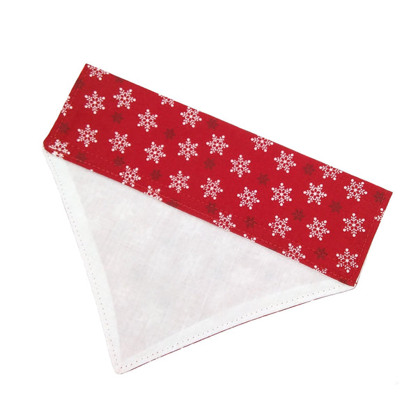 Red snowflake lined slip on dog bandana
